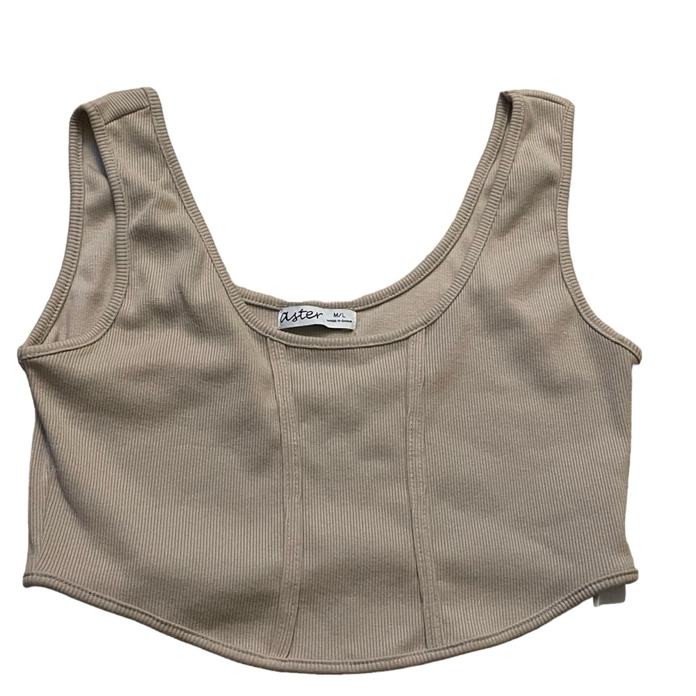 Aster crop Ribbed Top Size M/L
